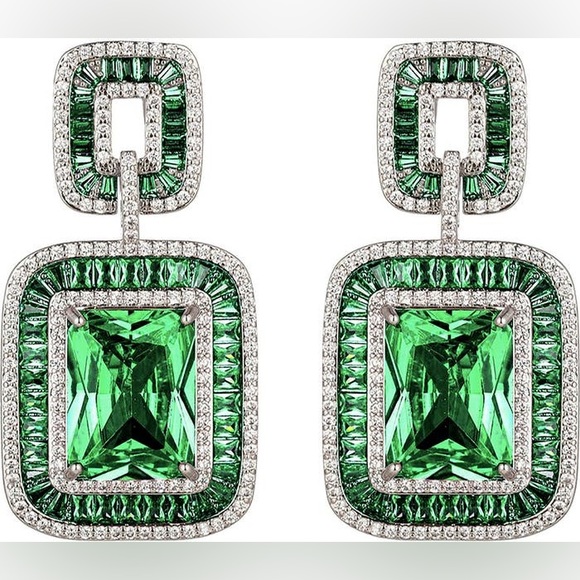 Eye Candy Lea CZ Statement Drop Earrings - Picture 1 of 4